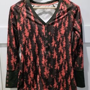 Under Armour Pink Brown Tree Camo Coldgear Fitted Hunting Top Womens M Henley